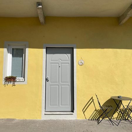 קסטלטו סופרה טיצ'ינו I Limoni Casa Vacanza מראה חיצוני תמונה