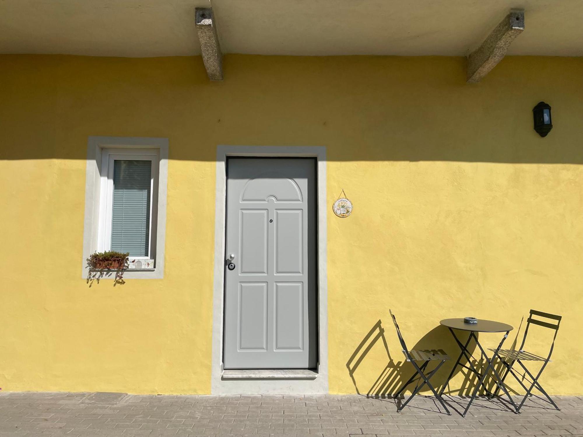 קסטלטו סופרה טיצ'ינו I Limoni Casa Vacanza מראה חיצוני תמונה
