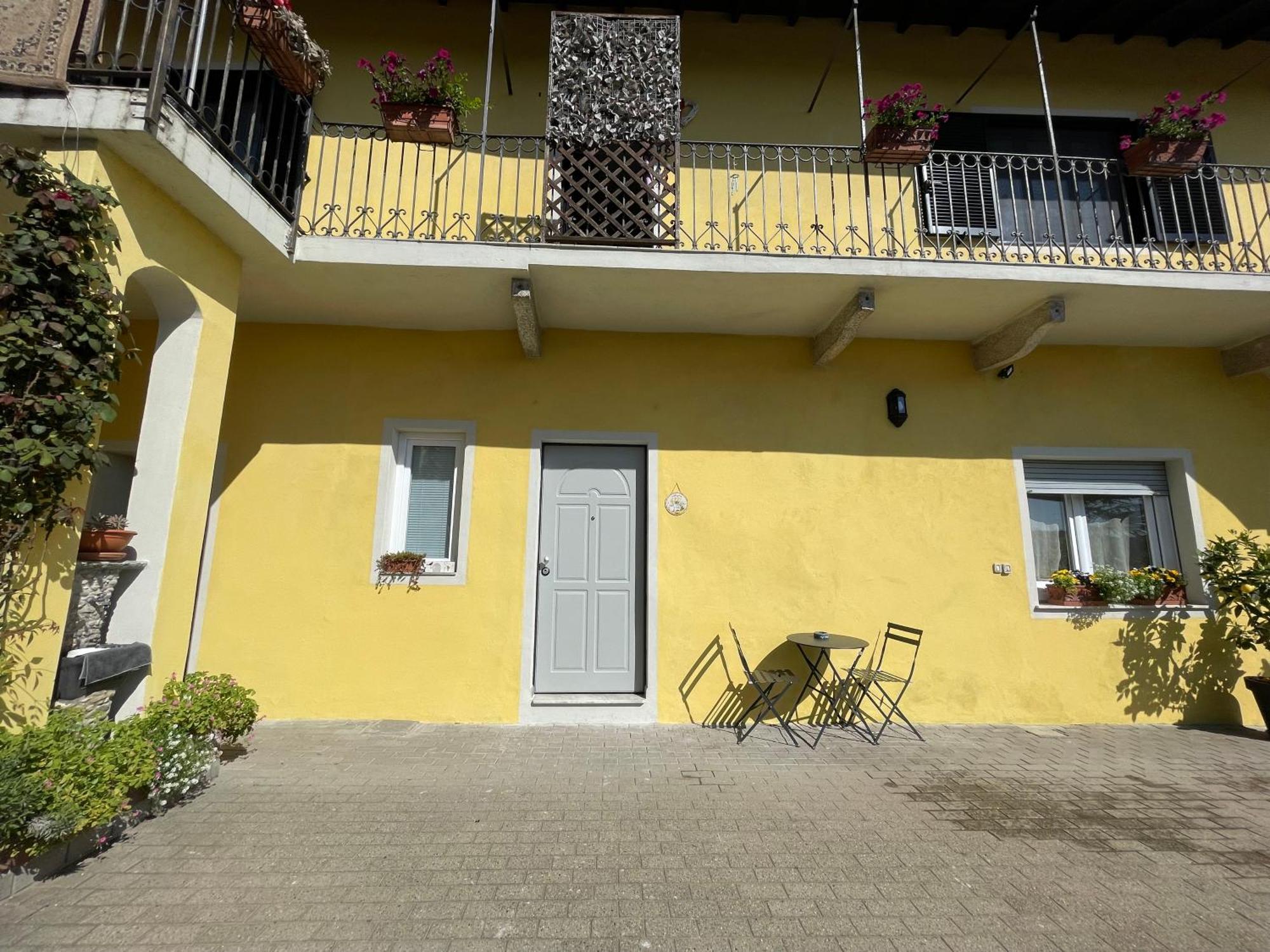 קסטלטו סופרה טיצ'ינו I Limoni Casa Vacanza מראה חיצוני תמונה
